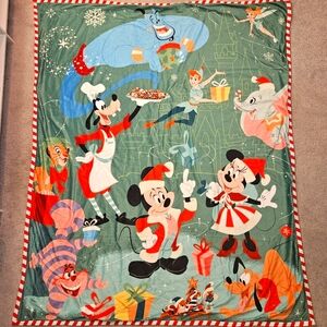Disney Holiday Fleece Throw Blanket